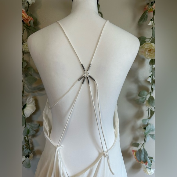 GIVENCHY Sleeveless Crystal Gown - Picture 12 of 17